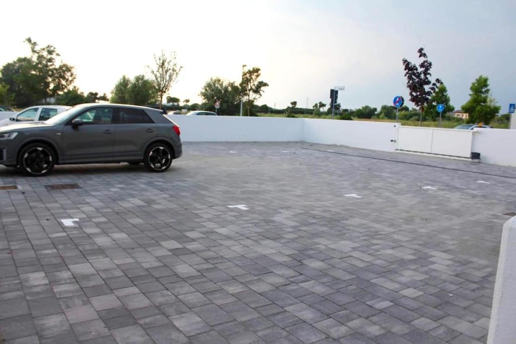 West Beach 2 Jesolo Exterior photo